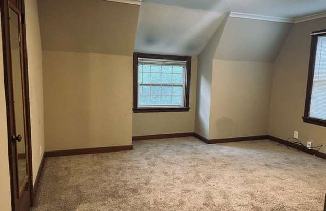 420 Olive - 4Apt 1 Gallery 2