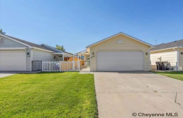 4505 East 13th Street photos photos