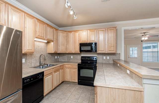 809 Summer Breeze (KML) photos photos