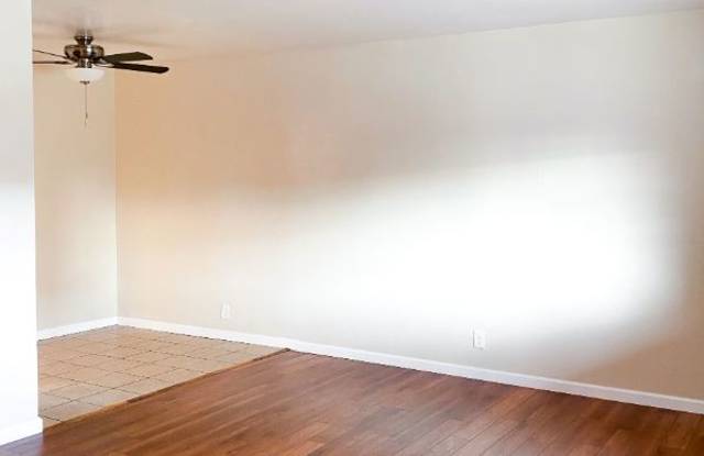 124 west avenue 26 Gallery 2