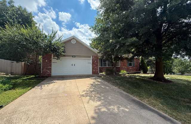 Beautiful 4 bedroom Walkout Ranch Home photos photos