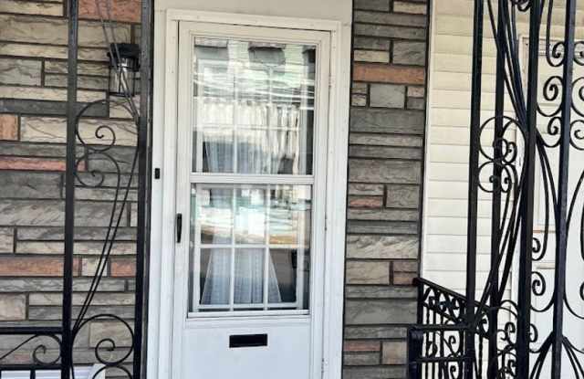 Newly Updated Single Family Home Gallery 3