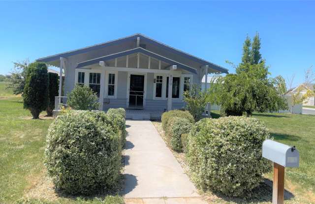 Charming 2 Bedroom 1 Bath House photos photos