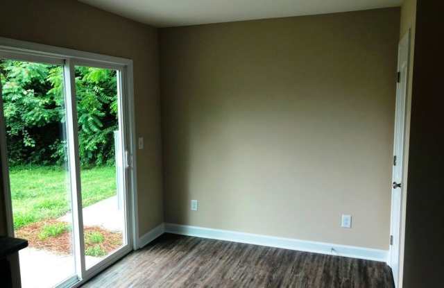 1408 Branch Ave Gallery 4