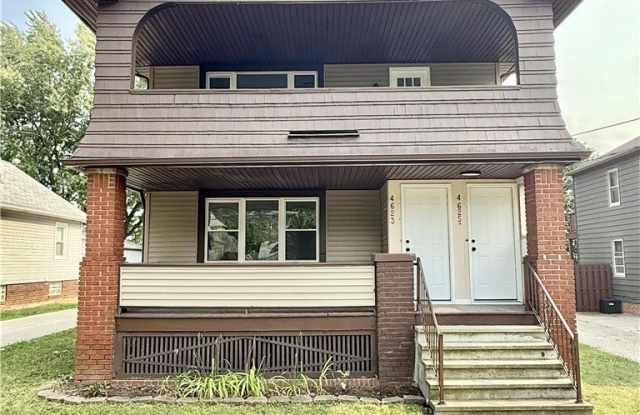 4623 Behrwald Avenue Gallery 1