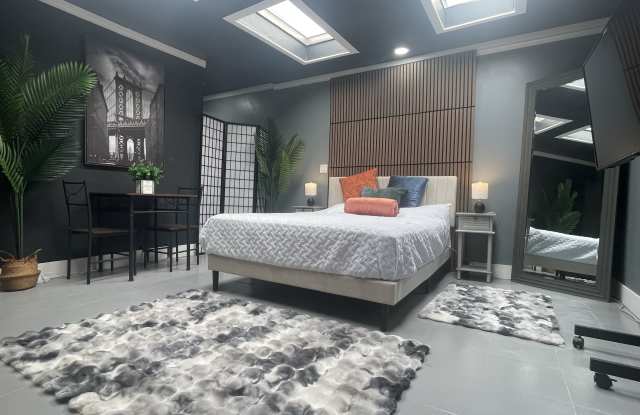 14722 Huston St photos photos