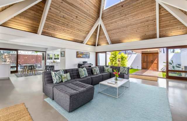 Elegant Home w/ Private Beach Access, Pool  AC: Relaxing Lokomaika'i Kailua photos photos