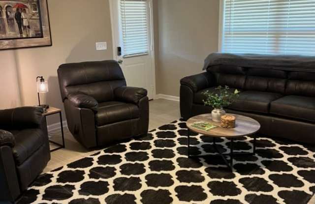 210 Oak Court photos photos