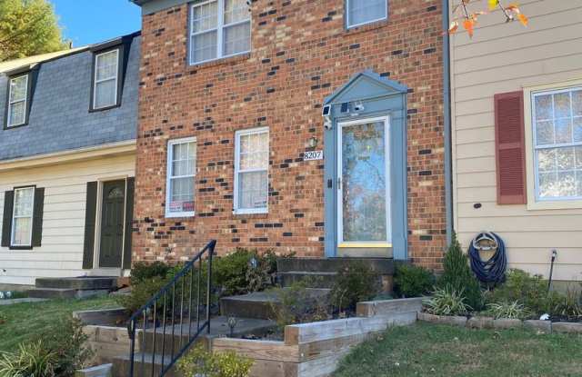CONVENIENT TO FORT BELVOIR - LORTON TOWNHOUSE photos photos