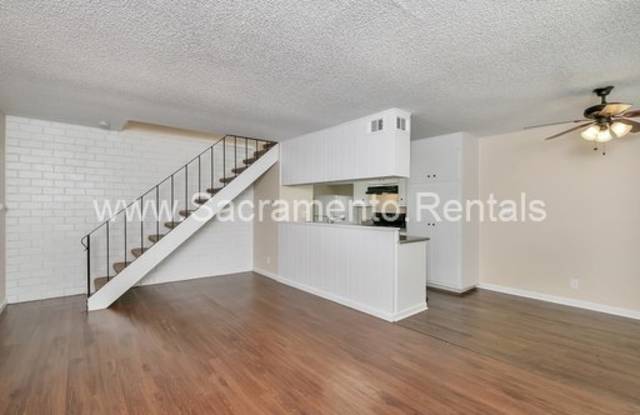 Spacious 2bd/1ba Foothill Farms Area Fourplex with Carport Gallery 3