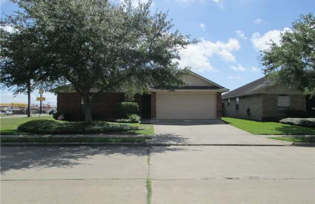 102 Gemini Court - 102 Gemini Court, Victoria, TX 77901
