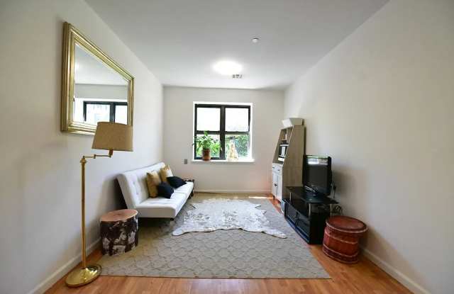 886 Myrtle Ave Apt 2B Gallery 1