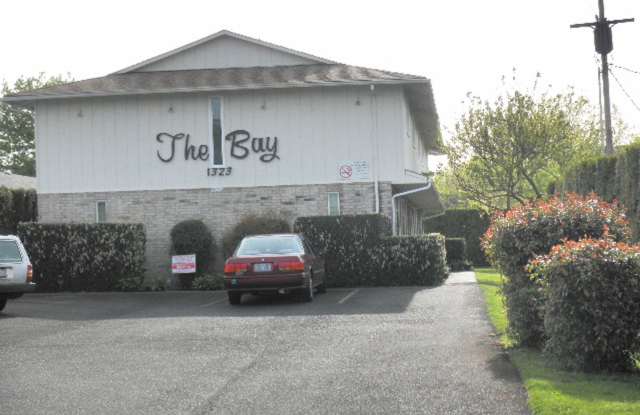 KHK1323 - The Bay Gallery 1