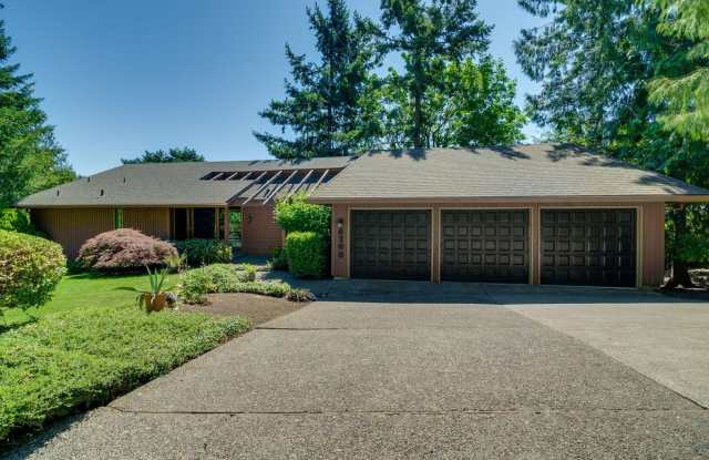 Gorgeous 4BD Home with Balcony, Hardwood Floors  Fireplace photos photos