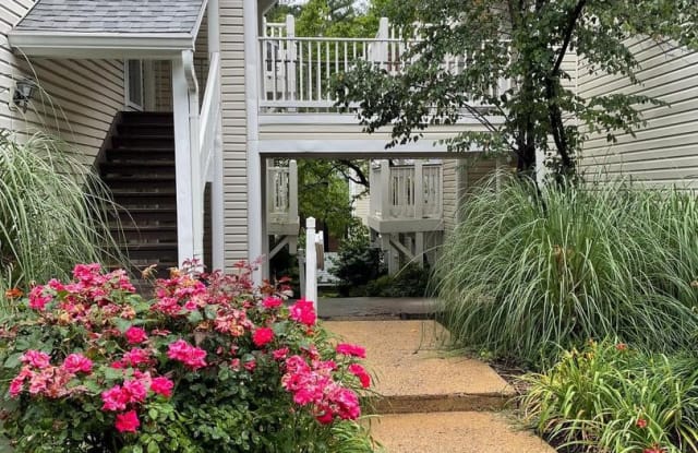 2923-E E S WOODLEY ST #1 - 2923 S Woodley St, Arlington, VA 22206