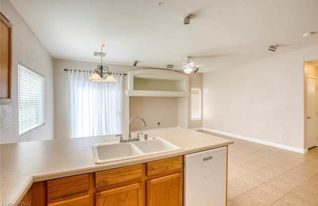 8847 Sacred Falls Avenue Gallery 4