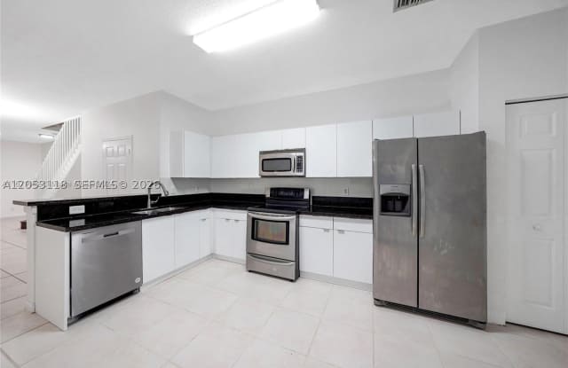 3903 Tree Top Dr Gallery 2
