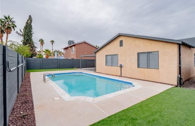 4356 Cloverhill Court Gallery 2