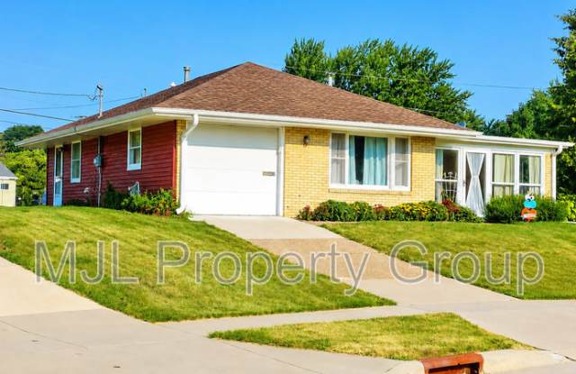 1512 Robeson Ave. photos photos