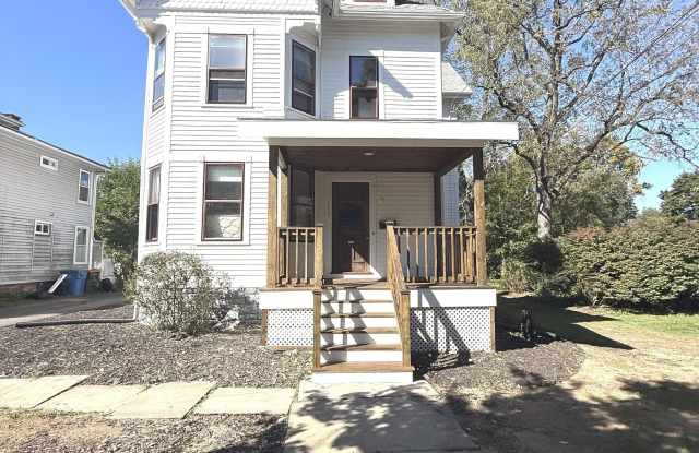 185 Curtis Street Gallery 1