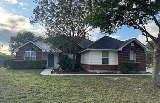 521 Woodlake Drive photos photos