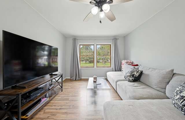 4821 Orleans Drive Gallery 4