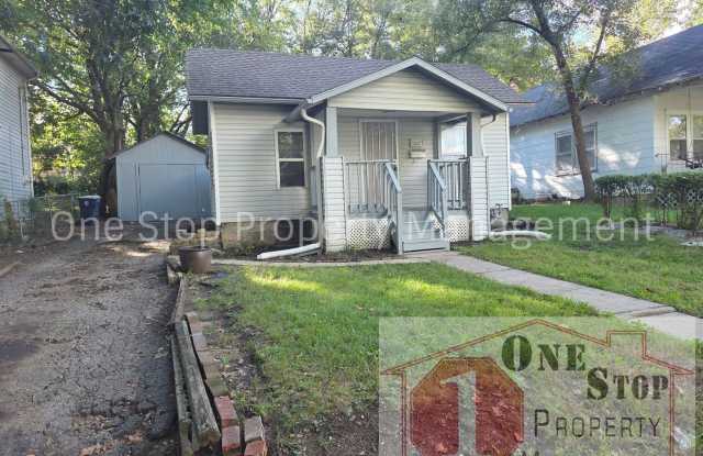 Cozy 1-Bedroom 1 1/2 bathroom Home  in KCMO! Gallery 1