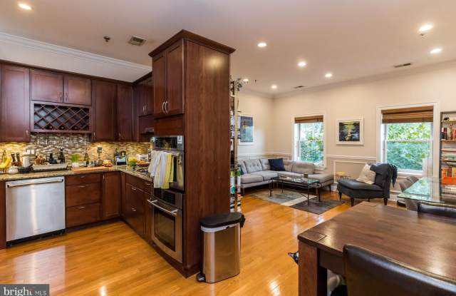 250 S 23RD STREET - 250 South 23rd Street, Philadelphia, PA 19103