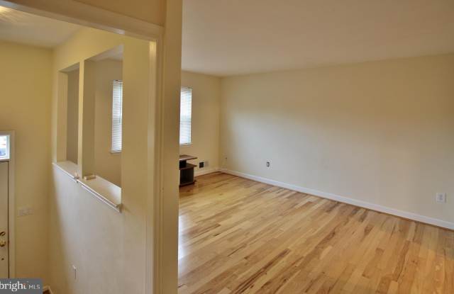 12529 OAKWOOD DRIVE Gallery 3