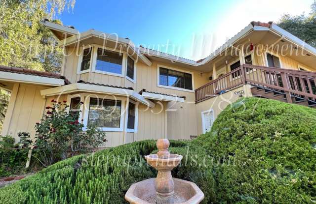 2 Bedroom 2 Bath Home With Bonus Room off Racetrack!!!! photos photos