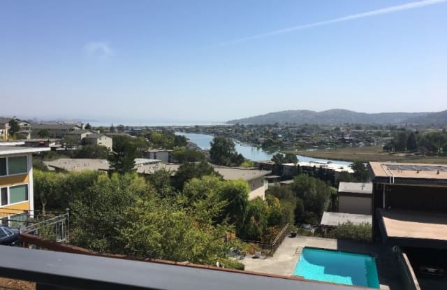 499 Via Casitas 15 - 499 Via Casitas, Larkspur, CA 94904