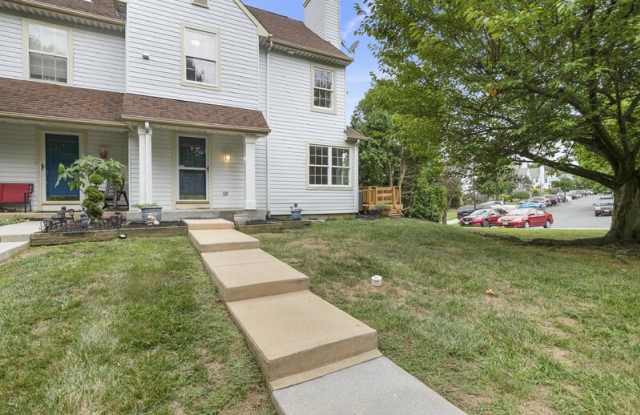 2258 N Tollgate Cir Gallery 2