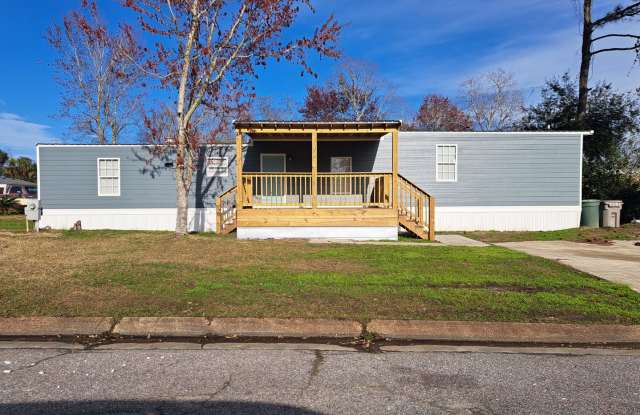 Nicely Renovated 2BR/2BA Mobile Home Gallery 3