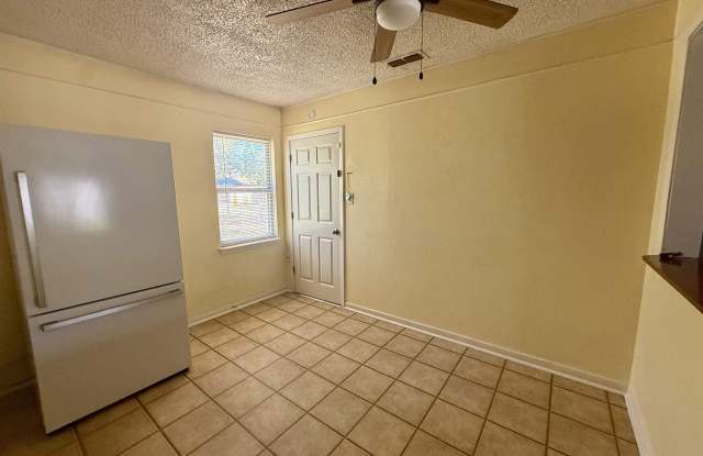 1426 HARRIS LANE Gallery 4