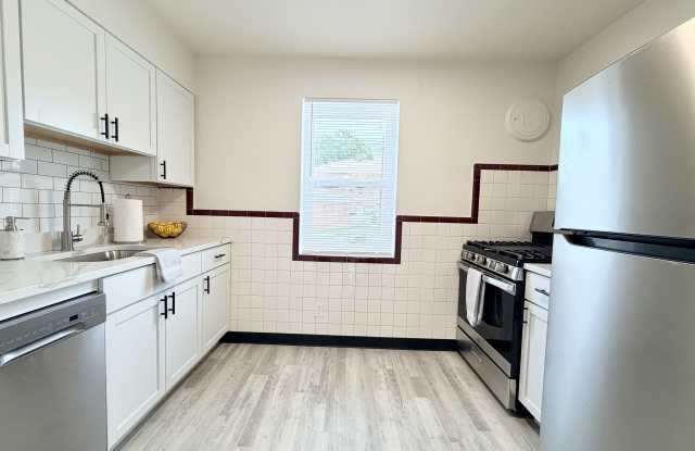 7176 Jamieson Ave photos photos