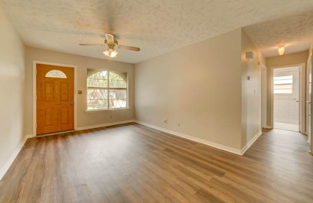 3 Bed | 1.5 Bath in Claremore! Gallery 3