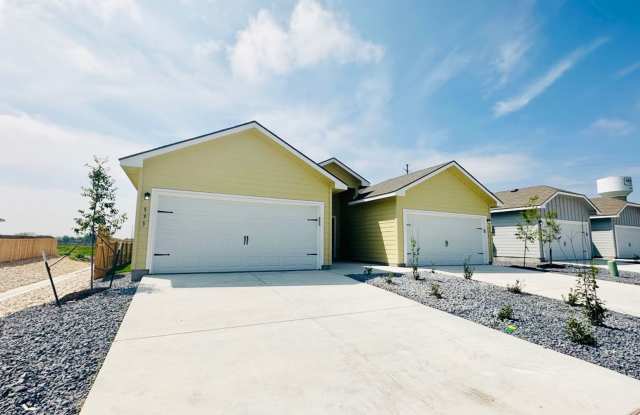 Luxury 3/2 Duplex in Seguin, Texas Gallery 2