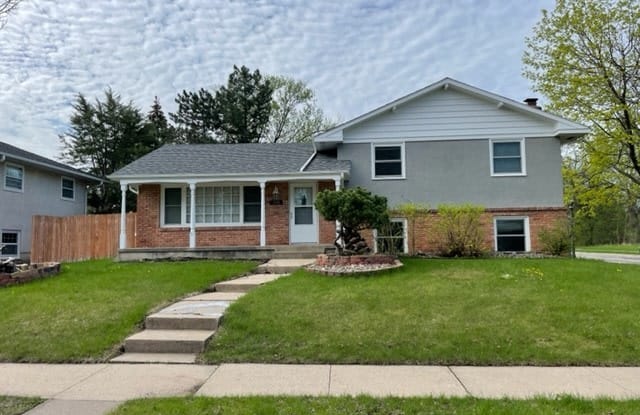 2150 Edgebrook Avenue - 2150 Edgebrook Avenue, St. Paul, MN 55119