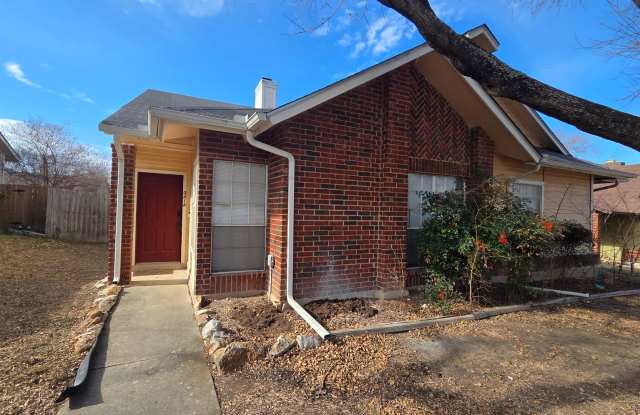 COMING SOON! Stoneridge Duplex Well-Maintained 3 Bedroom - 3414 Ridge Smoke, San Antonio, TX 78247