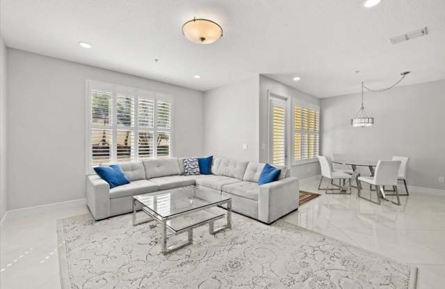 4980 NW 15TH Avenue Gallery 1