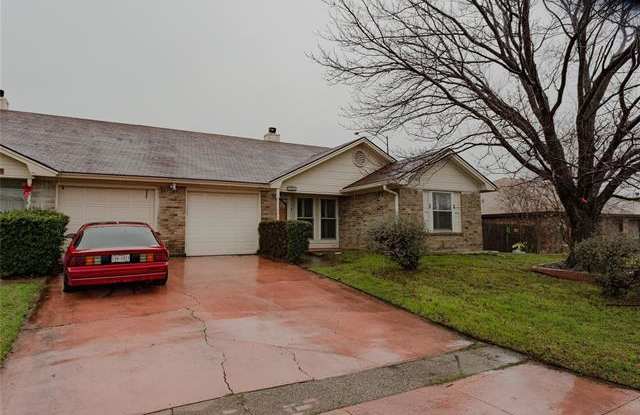 416 Signal Hill Court N - 416 Signal Hill Court North, Fort Worth, TX 76112