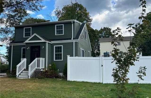 1689 Diamond Hill Road photos photos