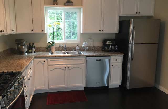 2026 Clyde Avenue photos photos