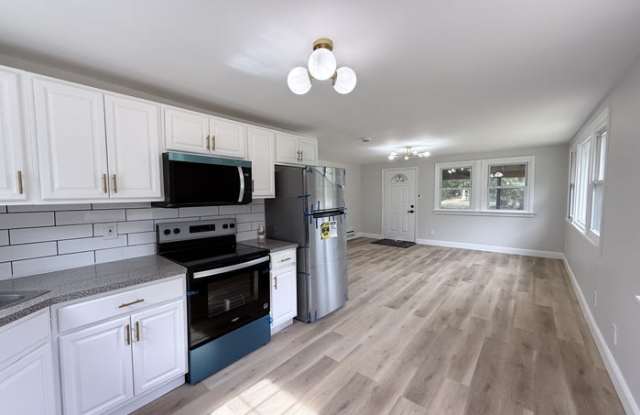 2502 Range Road Gallery 4