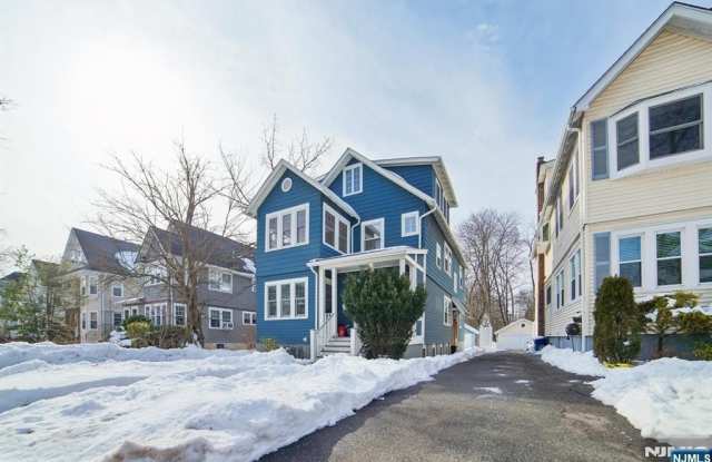 42 Brookfield Road 2 photos photos