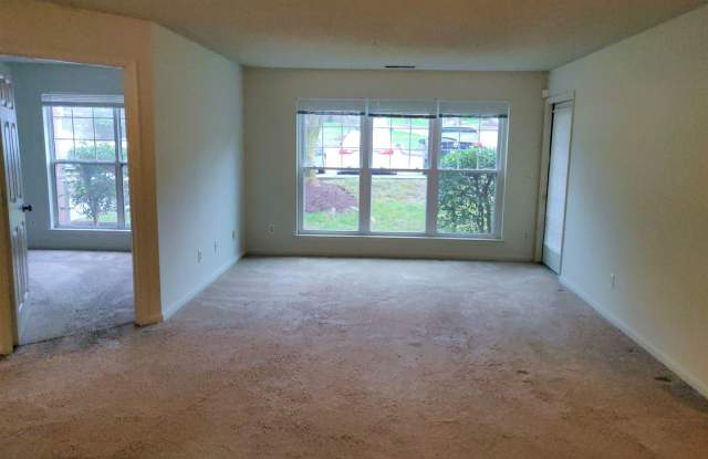 Charming 2 Bedroom/ 1 Bathroom Condo in Parkville, MD! Gallery 3