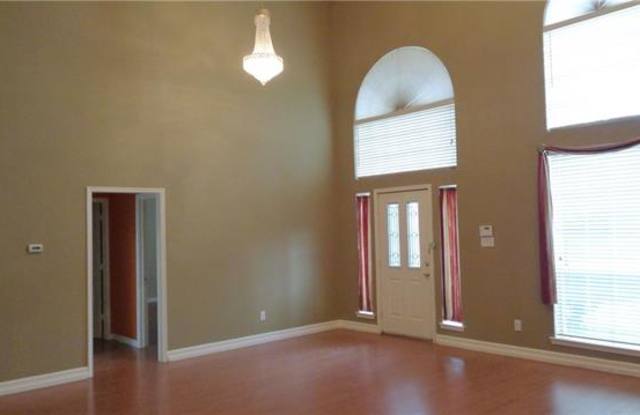5847 Willow Wood Lane Gallery 2