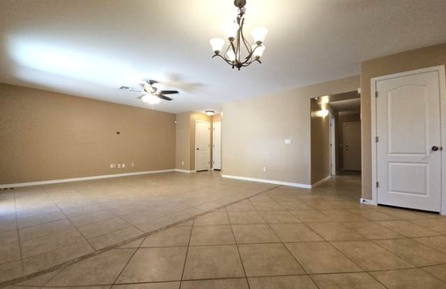 998 West Desert Sky Drive Gallery 4