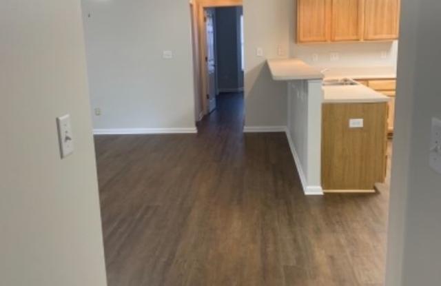 6249 Bishops Pond Ln Gallery 2