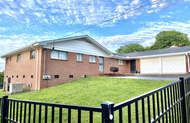 812 Fort Wood St - 812 Fort Wood St, Chattanooga, TN 37403